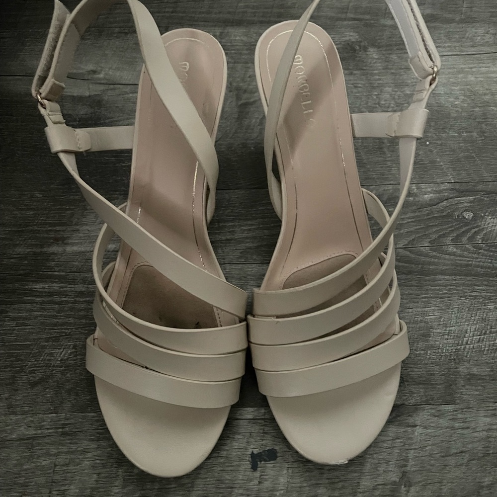 Chic Beige Strappy Heels